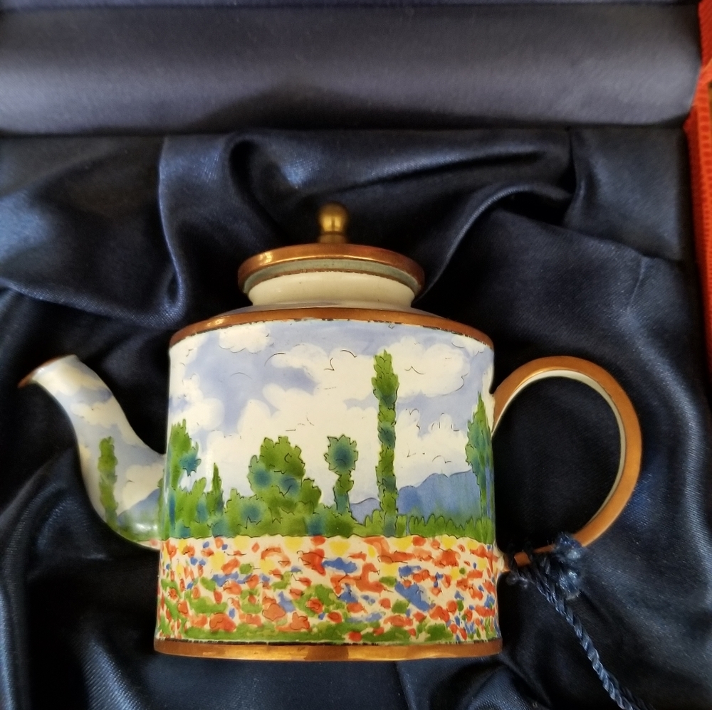 Charlotte Di Vita Miniture Teapot